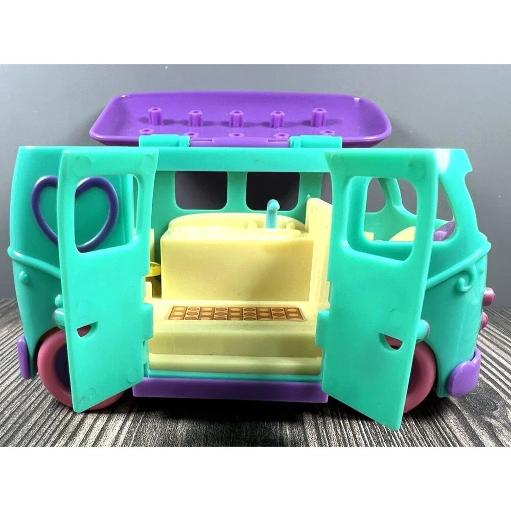 Squinkies Camper Van & 9 Squinkies